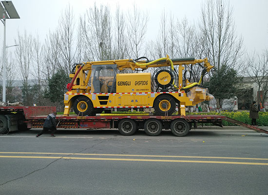 混凝土濕噴臺(tái)車(chē)發(fā)貨現(xiàn)場(chǎng)